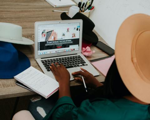 Photo by Markus Winkler on Unsplash