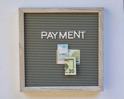 Open Banking APIs Revolutionize Financial Services For Modern Startups In The UK